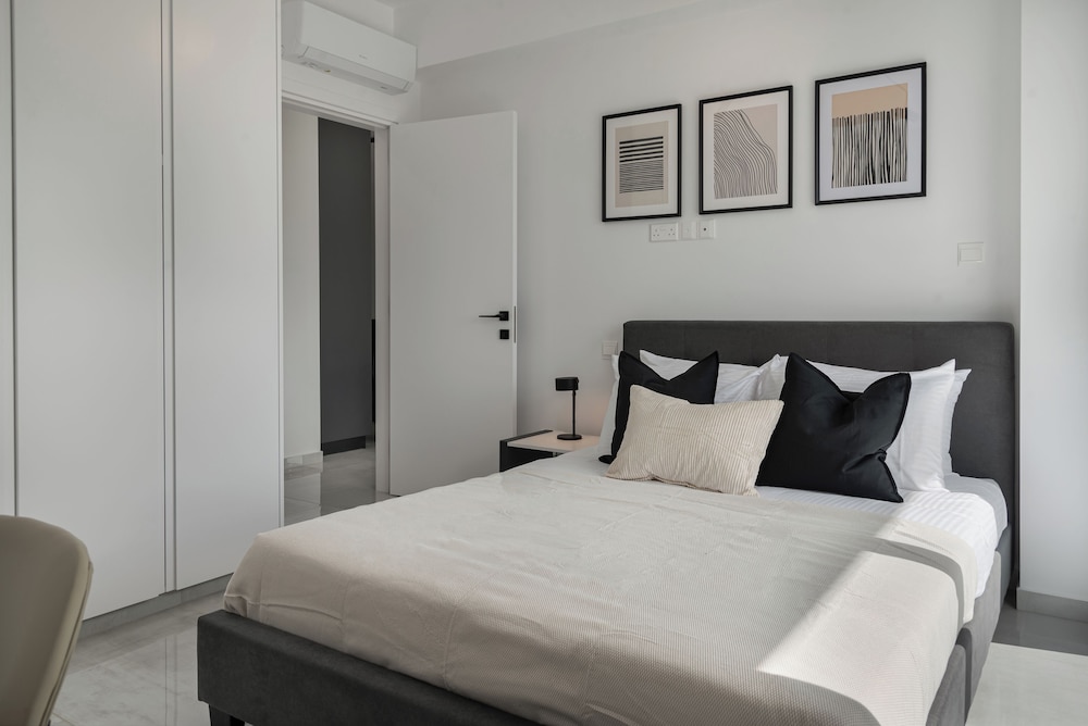 Phaedrus Living Paphos Noir Residence