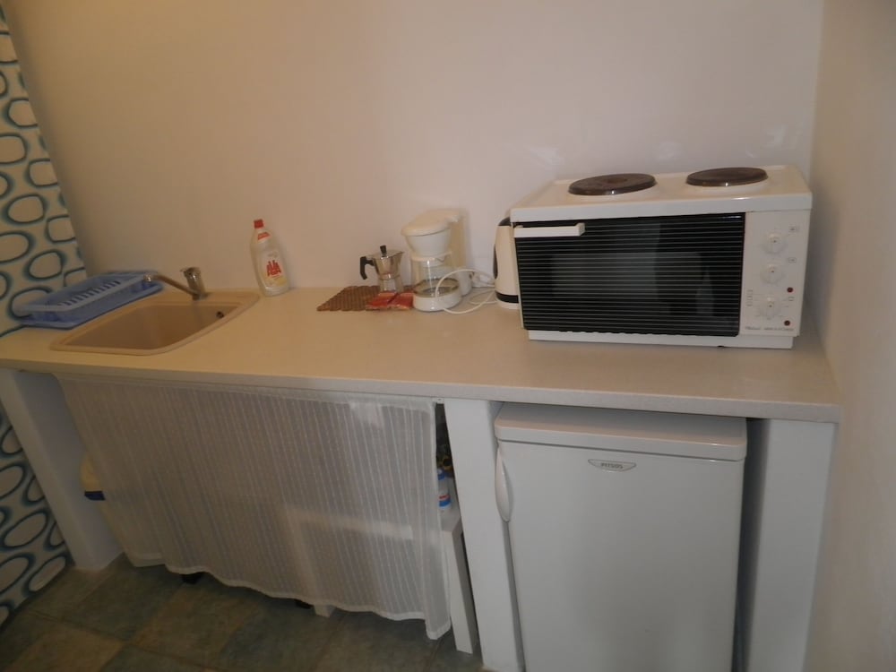 Kavalieros Studios - Property Image 38