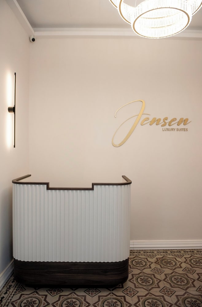 Jensen Luxury Suites