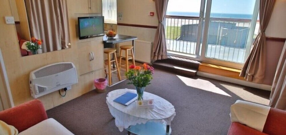 Lynton Apartments