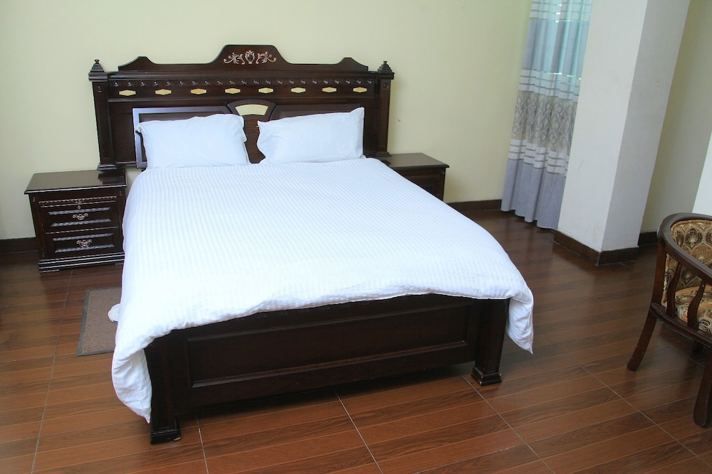 Bnow Hotel