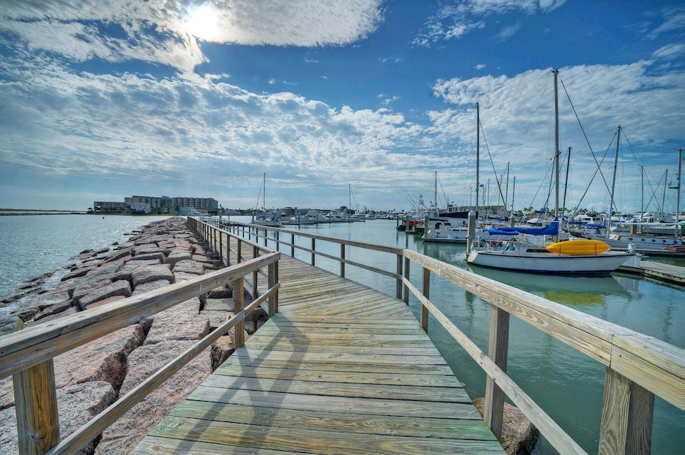Family-friendly Beach Home w/ Pool, Porch + Beach Access Surf Station by Avantstay