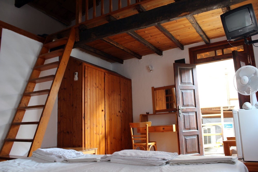 Sotos Pension