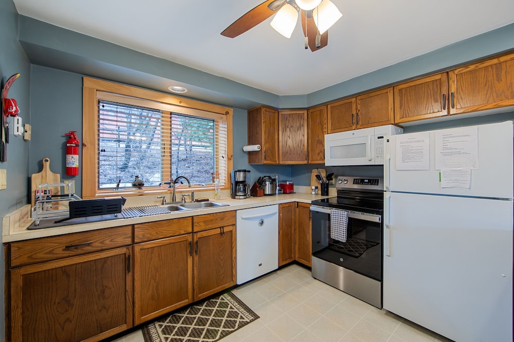 Cloud 50g - The Ultimate Adirondack Experience 3 Bedroom Townhouse by The Summit at Gore Mountain