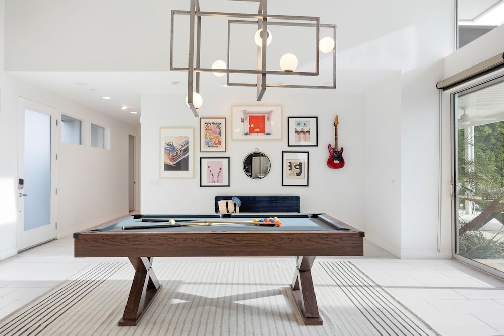 Polo Villa 7 by Avantstay Features Entertainer s Backyard Game Room 260316 5 Bedrooms