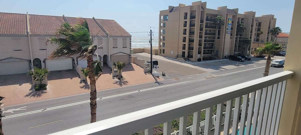 3rd Flr Beachview Luxe - Elevator - Pool - BBQ