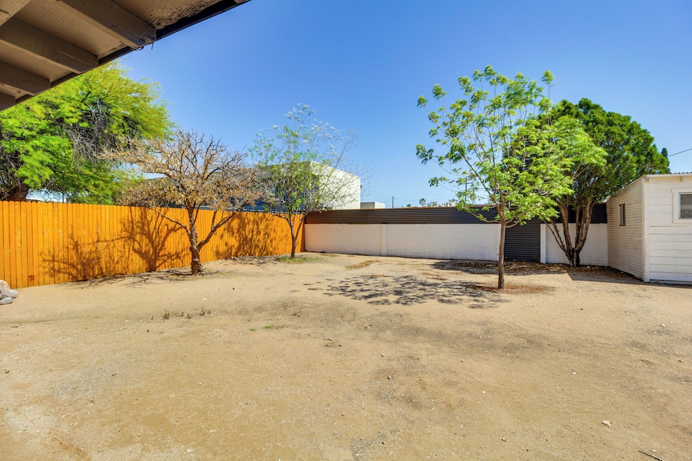 2 Mi to Trail Dust Town: Home w/ Large Yard!
