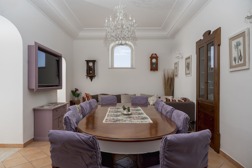 Estate4home - Villa Degli Dei