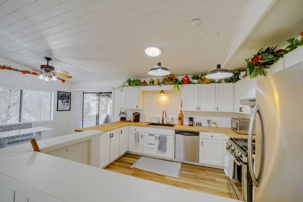 Payson Vacations - Pet-friendly Payson Cabin w/ Game Room! - Property Image 20