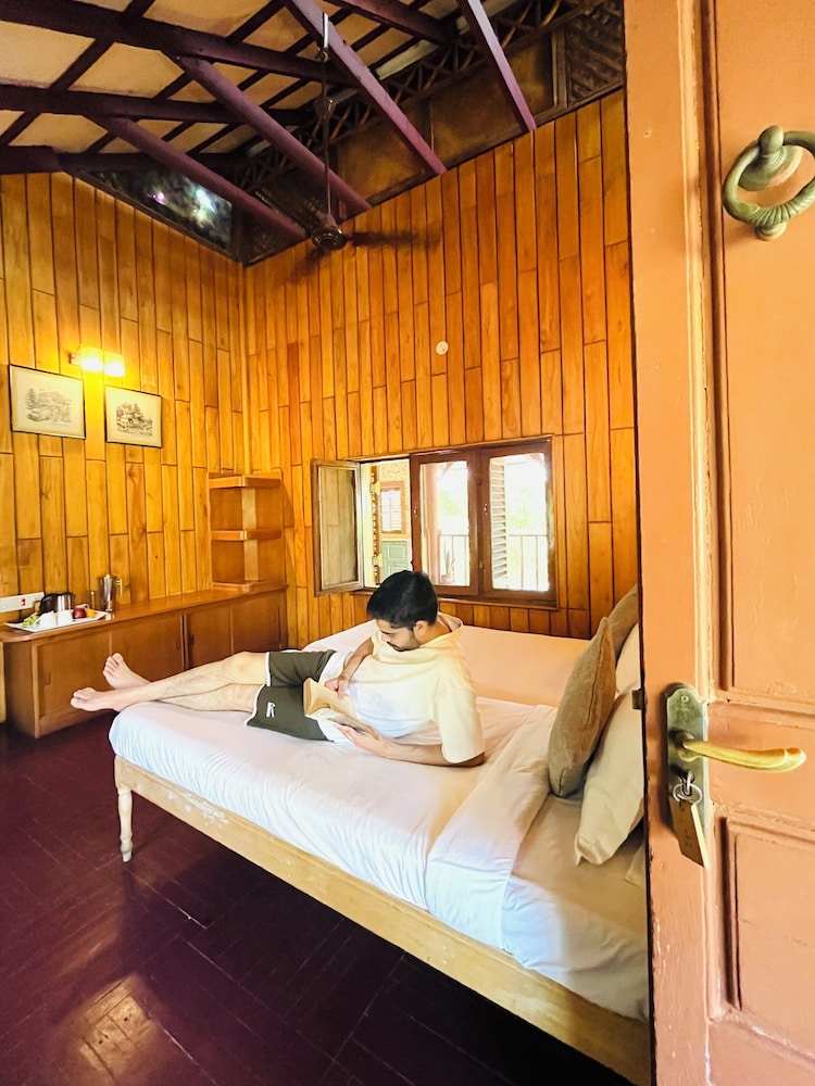 The Hideaway Hosur
