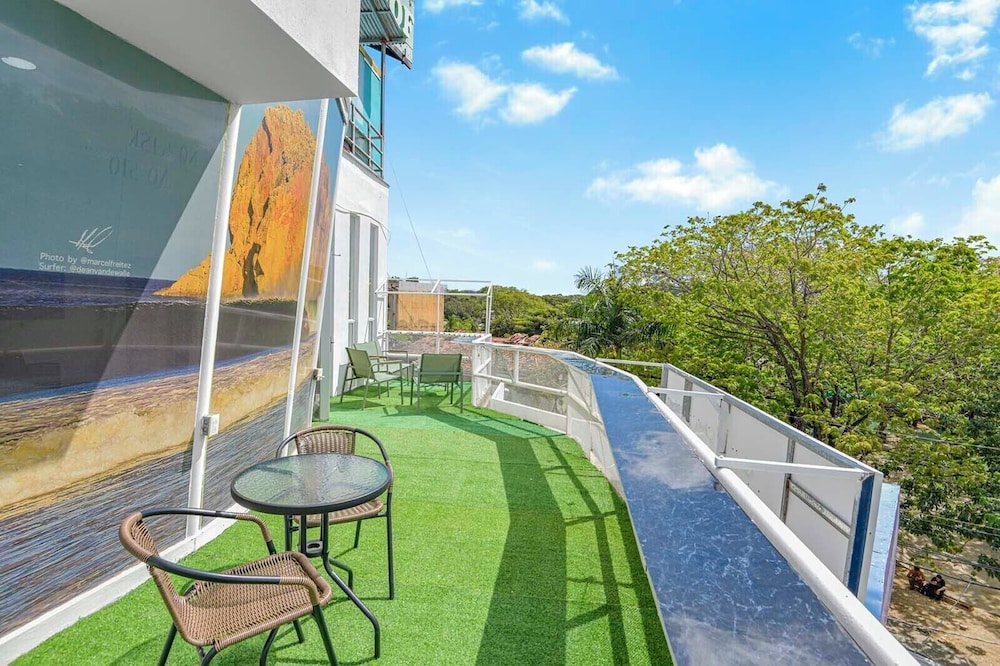 Surfo House