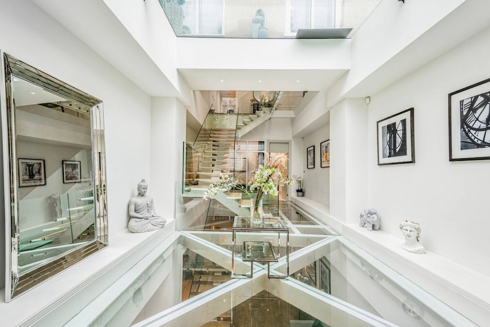 Ultra Luxury Mayfair Home Park Lane Location