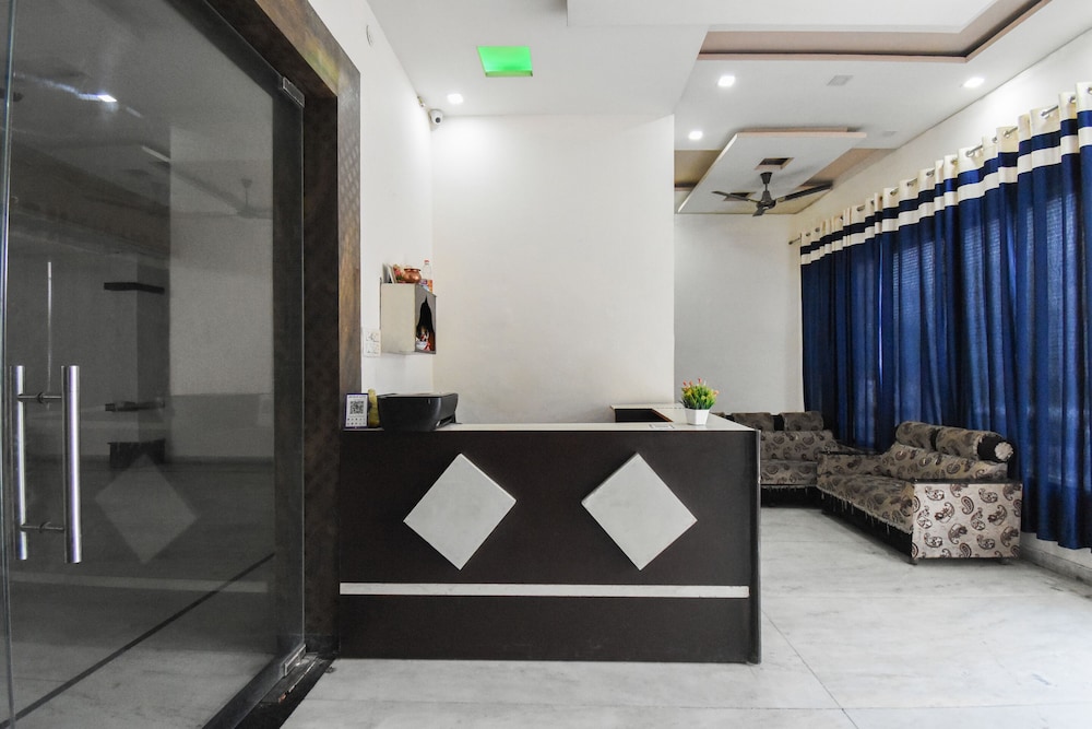 OYO 48899 Hotel V Seven - Property Image 29