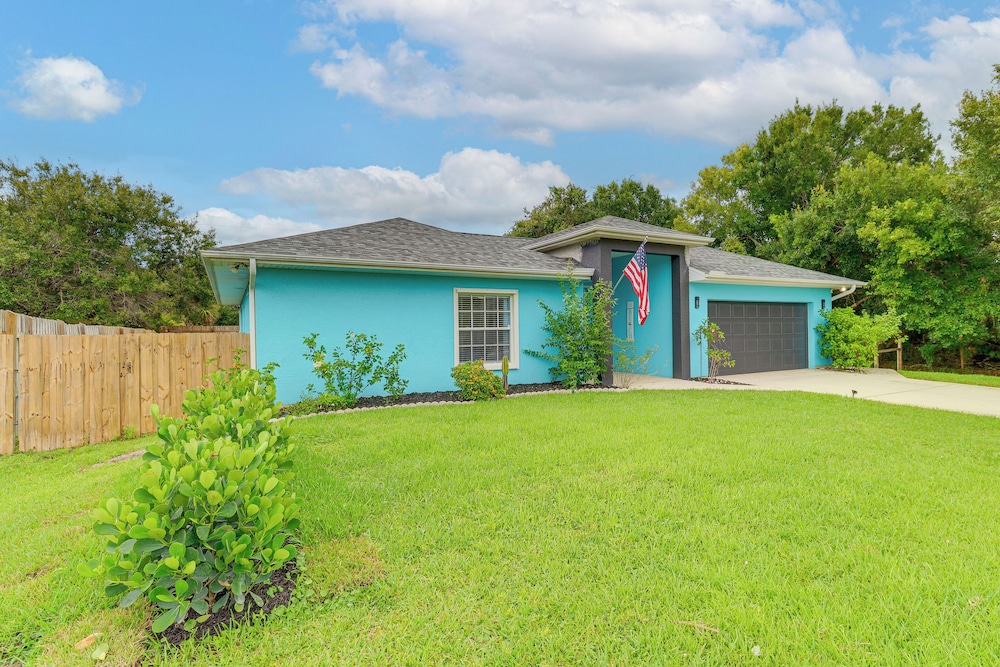 Family Getaway w/ Backyard Oasis in Vero Beach!