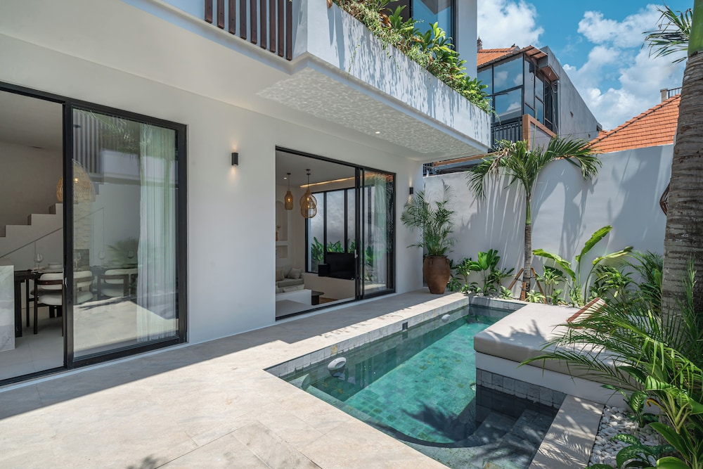 Nova Oasis 4