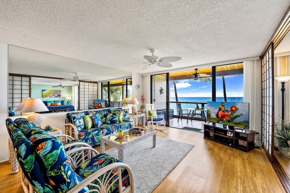 Direct Ocean Front - Sunsets! - Walk to Snorkel Beach - Vrkcv