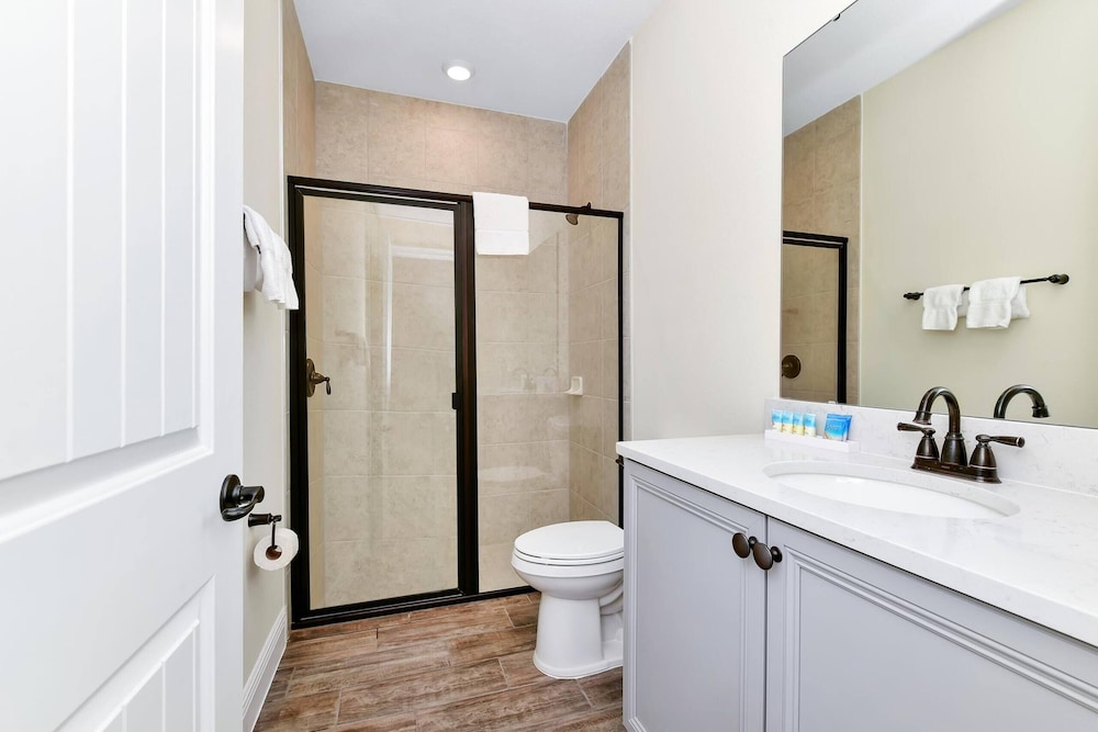 Paradise Breeze Cottage By Shine Villas Margaritaville Resort Orlando 4 Bedroom Condo