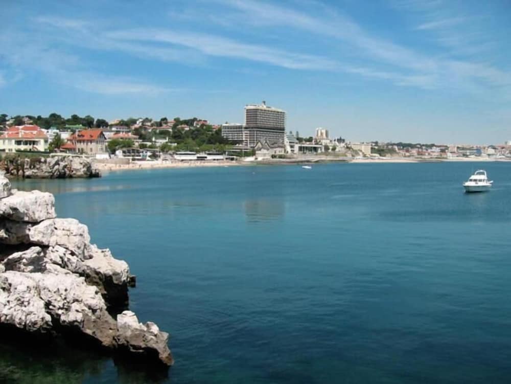 Hotel Palm Guesthouse - Image 1