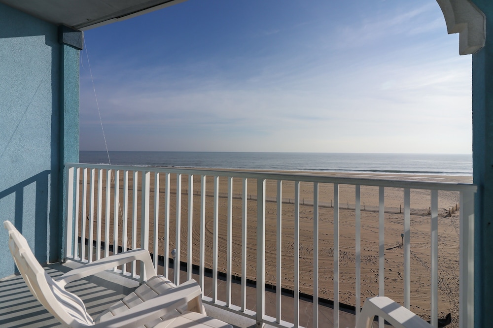 Ocean 1 Hotel and Suites