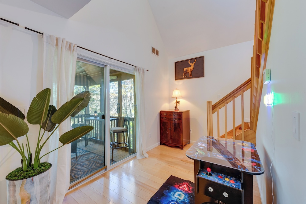 Riverfront Retreat w/ Hot Tub in Pocono Lake! view 5