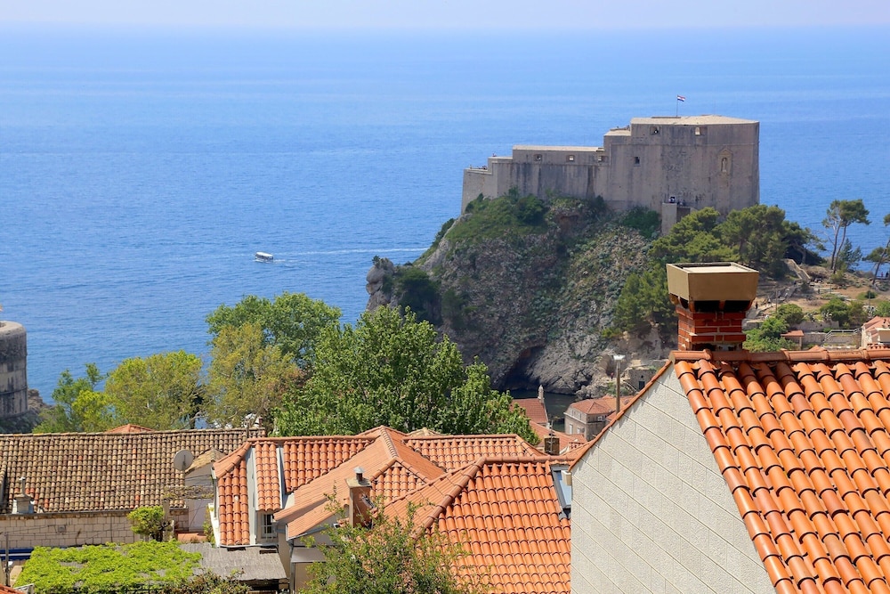 Vicina Summer Apartments - One Bedroom Apartment With Sea View