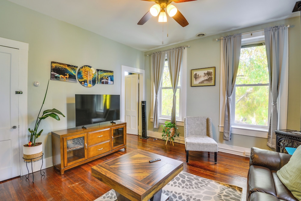 Central Location! Winter Retreat in Sackets Harbor