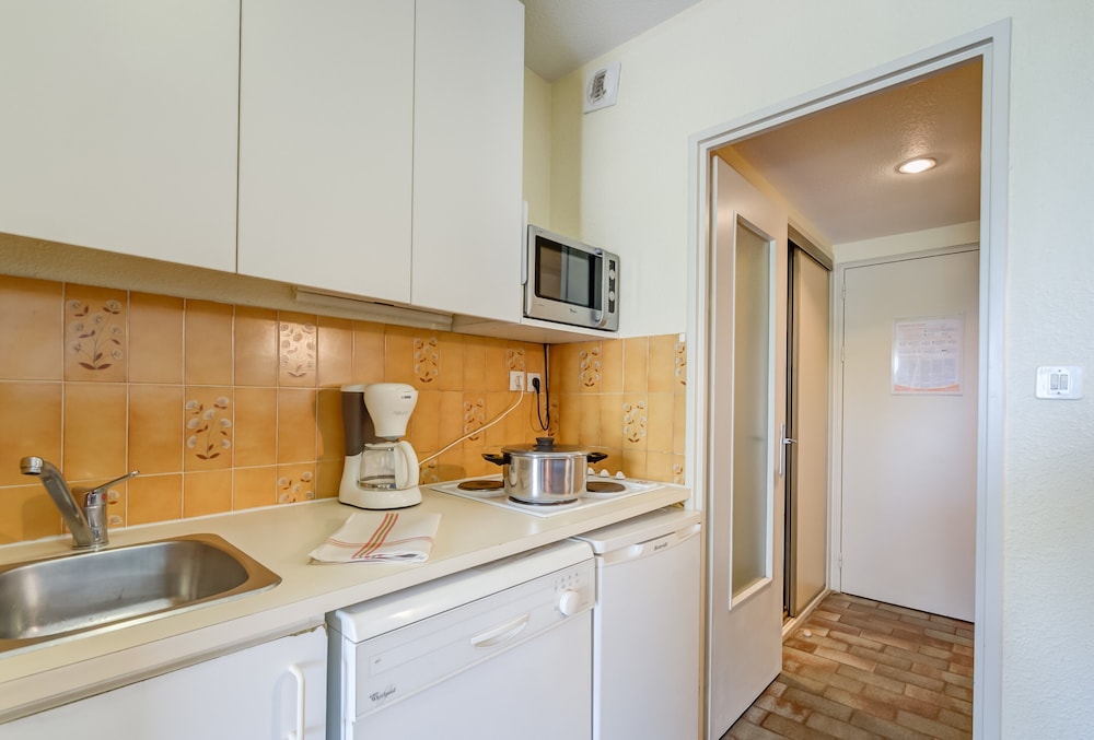 Hyeres Vacations - Residence Pierre Vacances Hyeres Le Port - Property Image 29