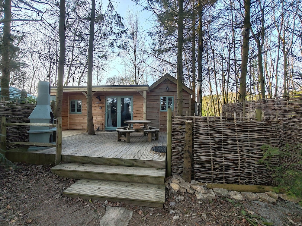 Hayne Barn Estate - Private Estate : 6 Eco Lodges - 1 Studio