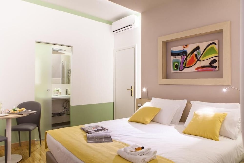 Grand Master Suites
