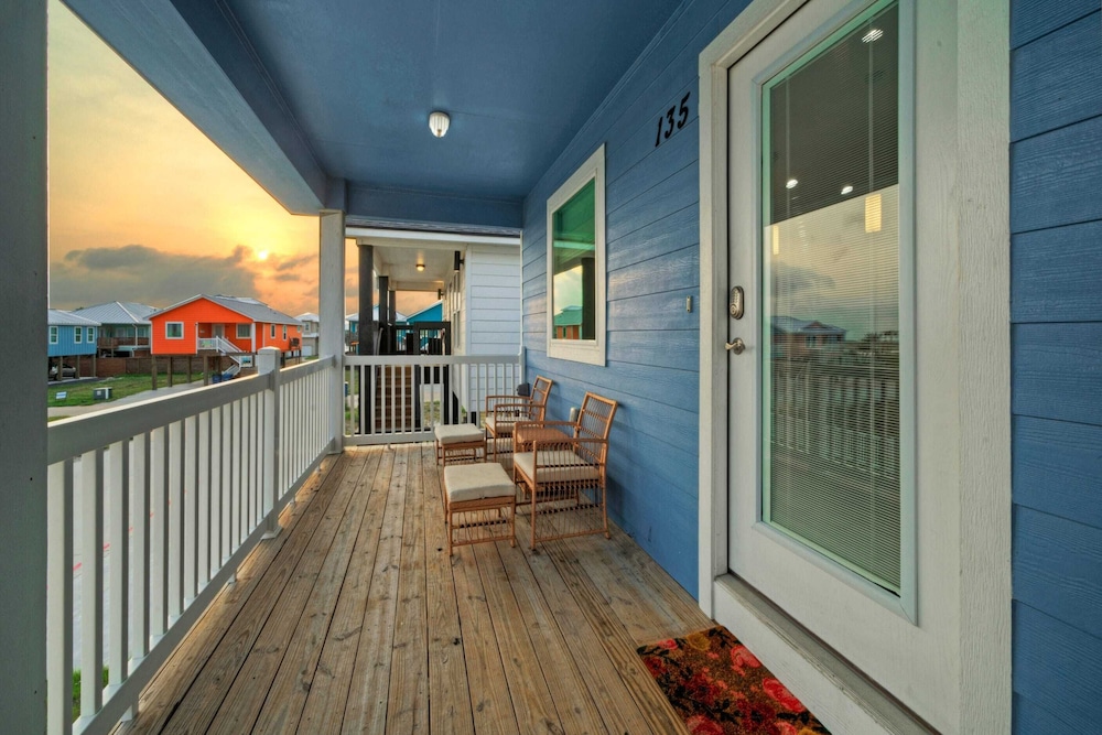 Salty Texan by Avantstay Central Location, Views