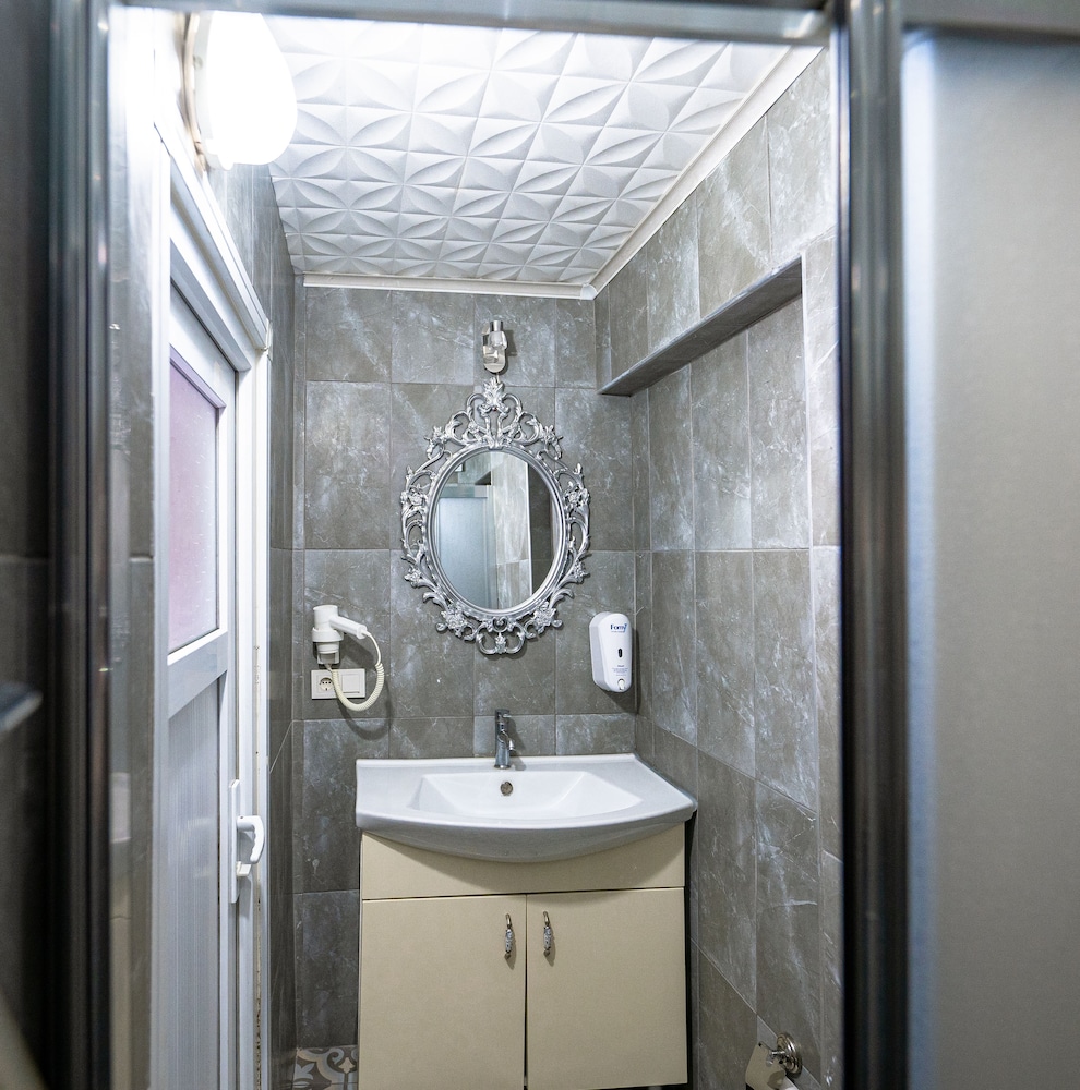 Evin Suit Otel - Image 39