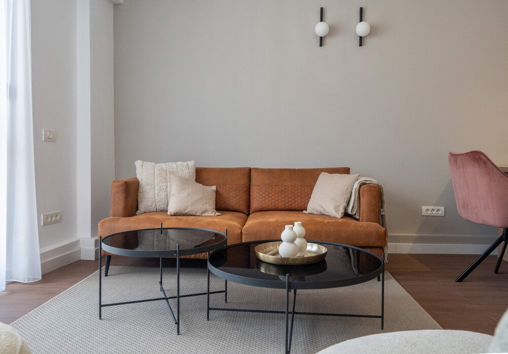 Unique & Fun 3BR by Cismigiu Gardens & Calea Victoriei