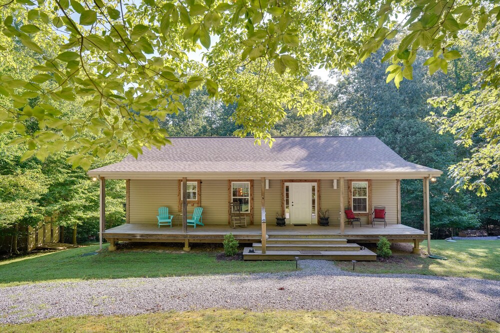 Rustic Retreat in Cadiz: On Lake Barkley view 3