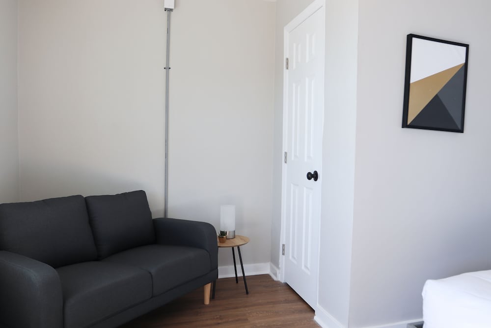 ComfortableUnique 1BR 10-Mins to Nash - Property Image 17