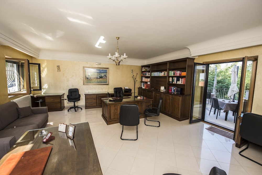 meeting & event spaces