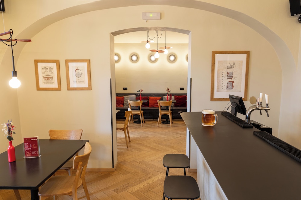 Sir Toby's Midtown - Hostel