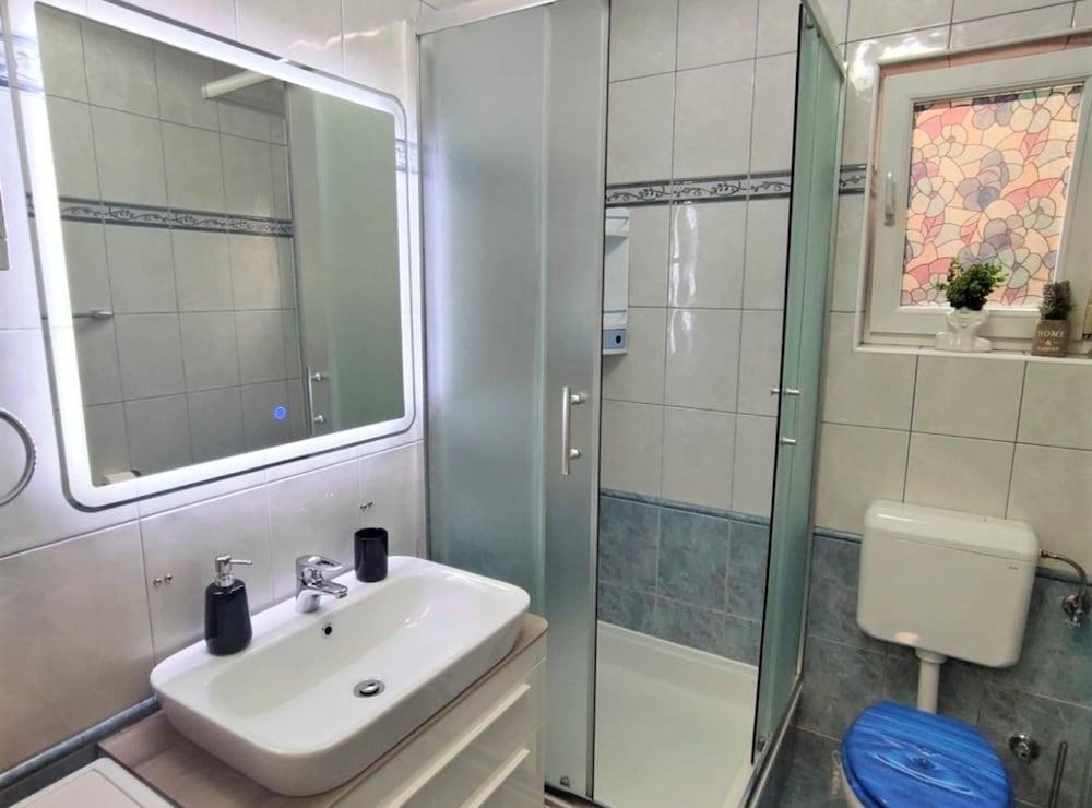 Exquisite Crikvenica Apartment With Balcony