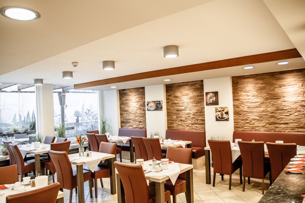 Berlin Vacations - Central Hotel Garni - Property Image 9