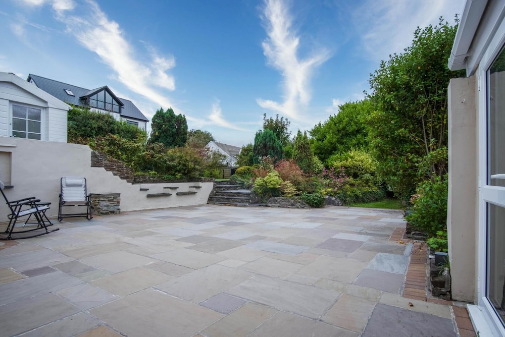 Longview - 4 Bedroom Holiday Home - Pembroke Dock