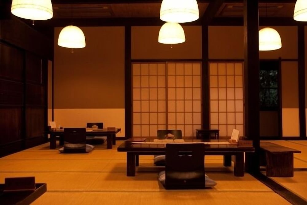 Yufuin Gettouan
