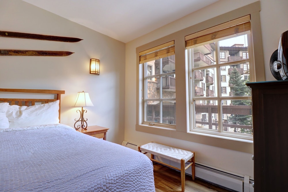 Pp212 Passage Point 2 Bedroom Condo