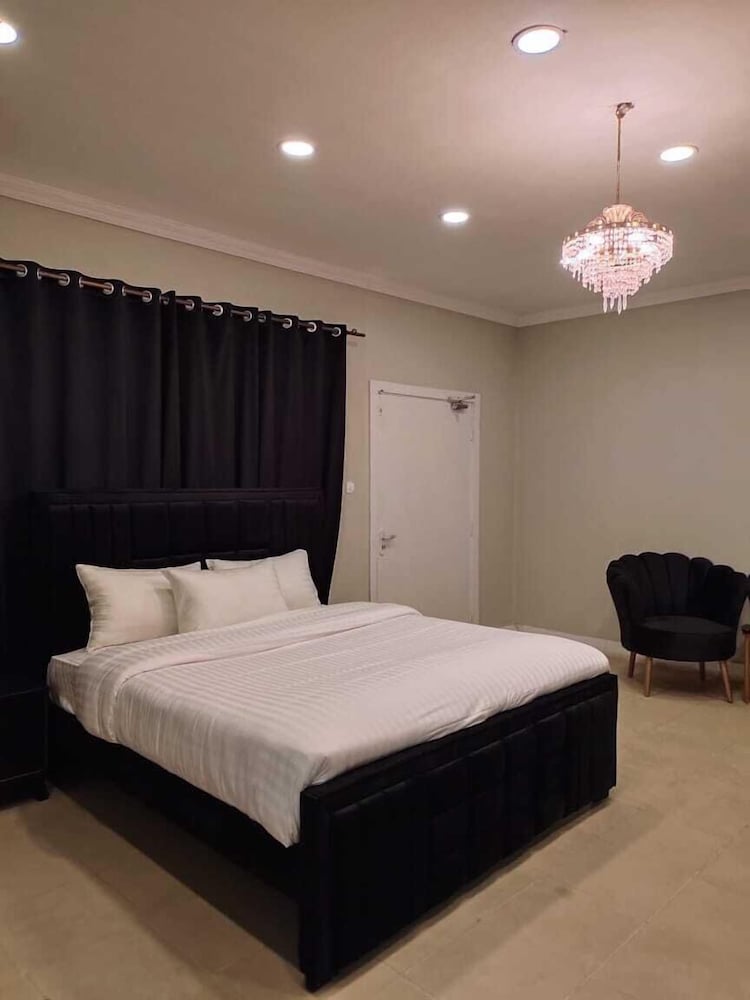 Executive Grand Royal