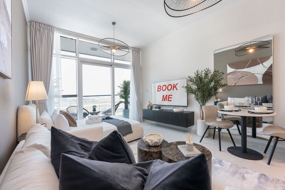 Spacious Studio in Carson C - Damac Hills