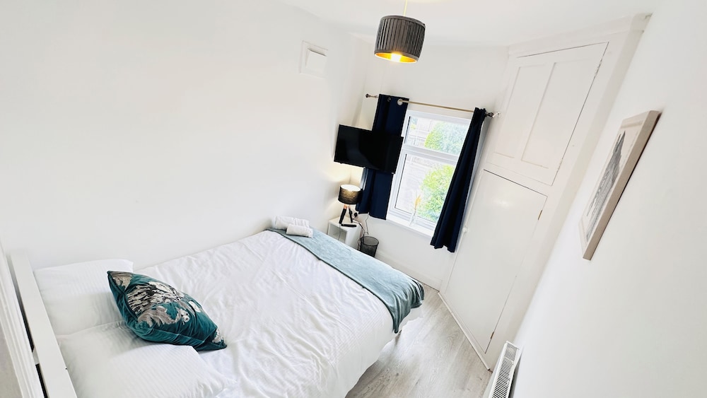 Pengam House