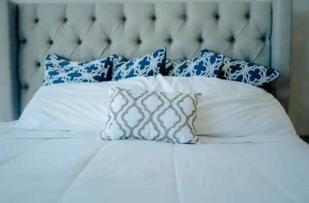 Beachside Getaway Suites view 5