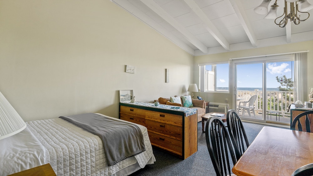 Sea Crest Resort