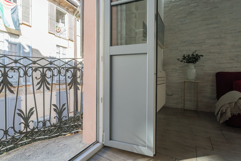 Domus in Como by Rent all Como