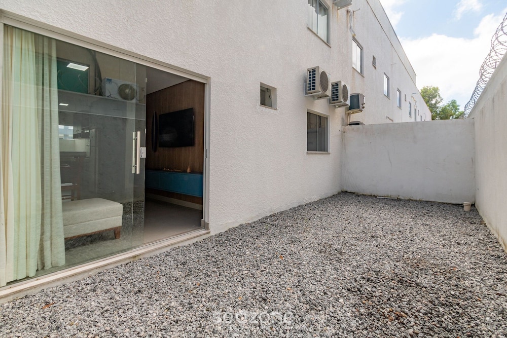 Apartments Near Muta Beach, BA - Rfms