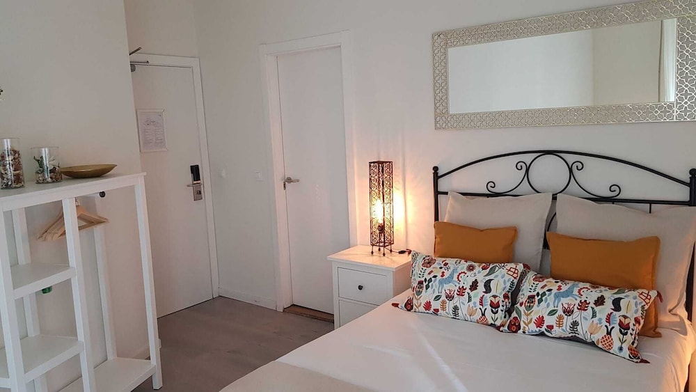 ISA SEVILLA Suites