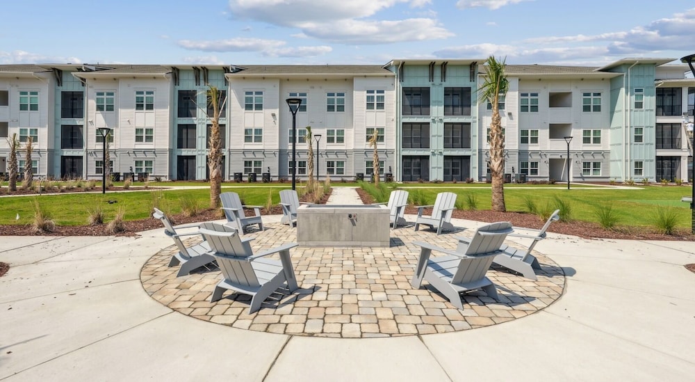 Landing Apartments Myrtle Beach - West